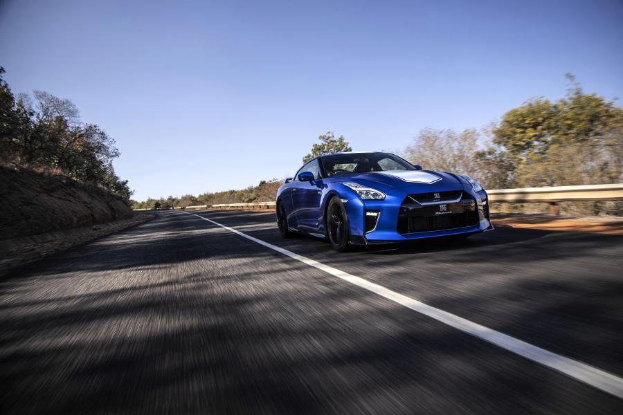  Nissan GT-R 50th Anniversary (R35) 2019 года  (ZA) (фото 10 из 40)